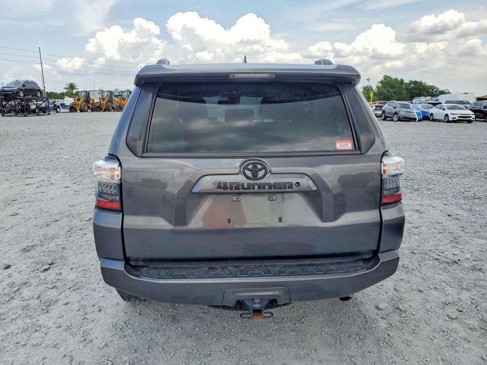 2021 Toyota 4runner SR5