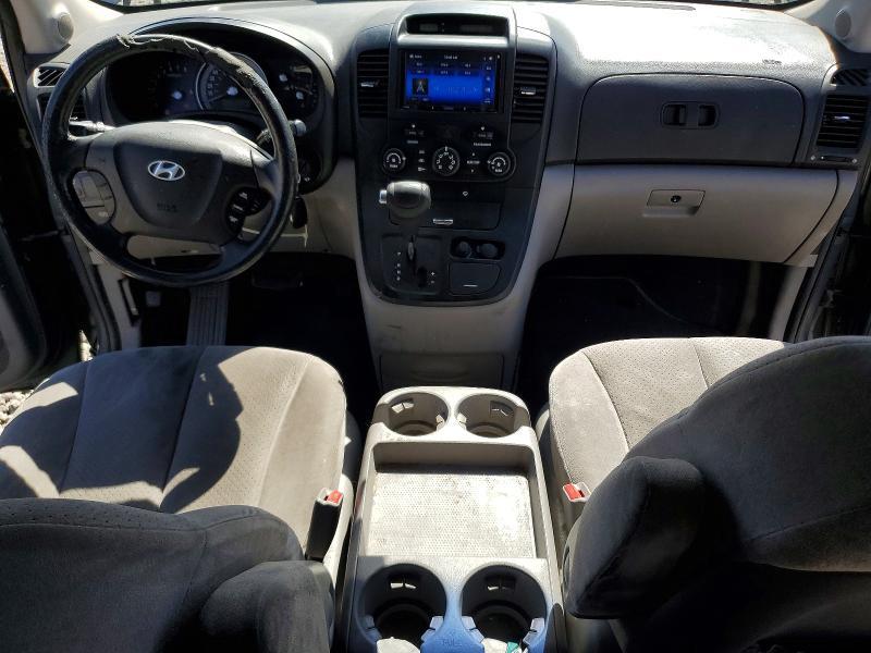 2008 Hyundai Entourage gls