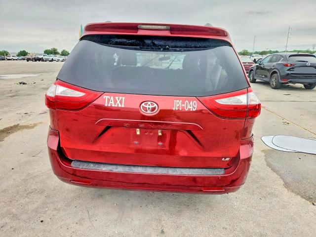 2017 Toyota Sienna le