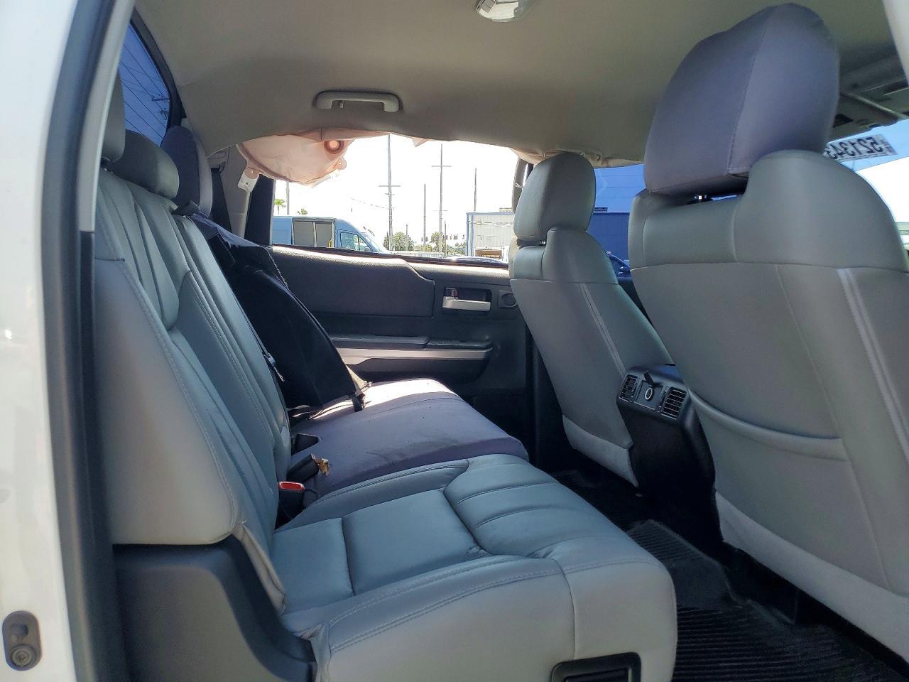 2016 Toyota Tundra SR5