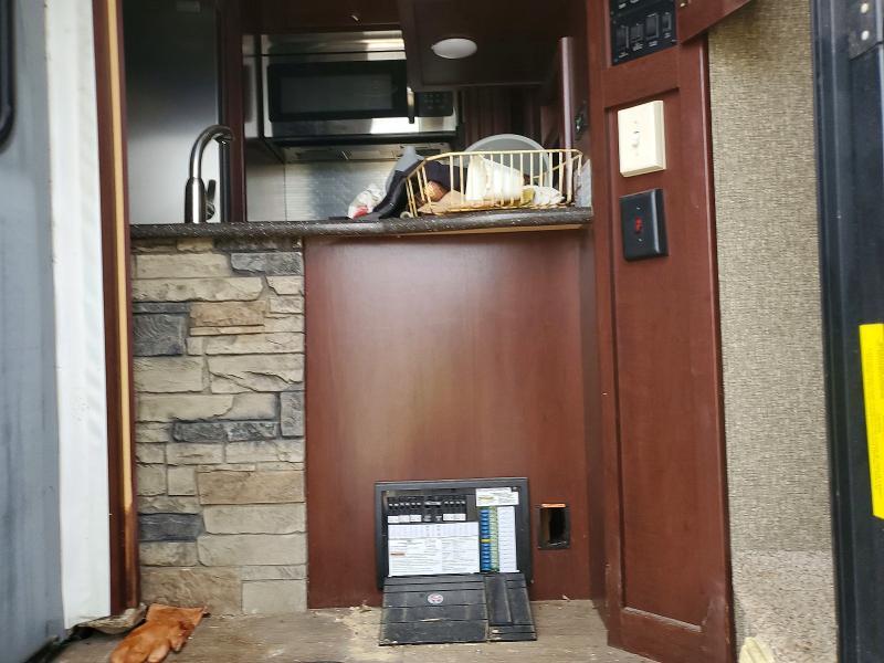 2015 Heartland Rv's 2015 Heartland Road Warrior Camper