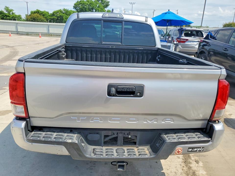 2017 Toyota Tacoma SR