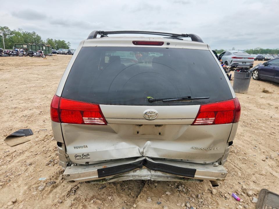 2005 Toyota Sienna le 7 Passenger