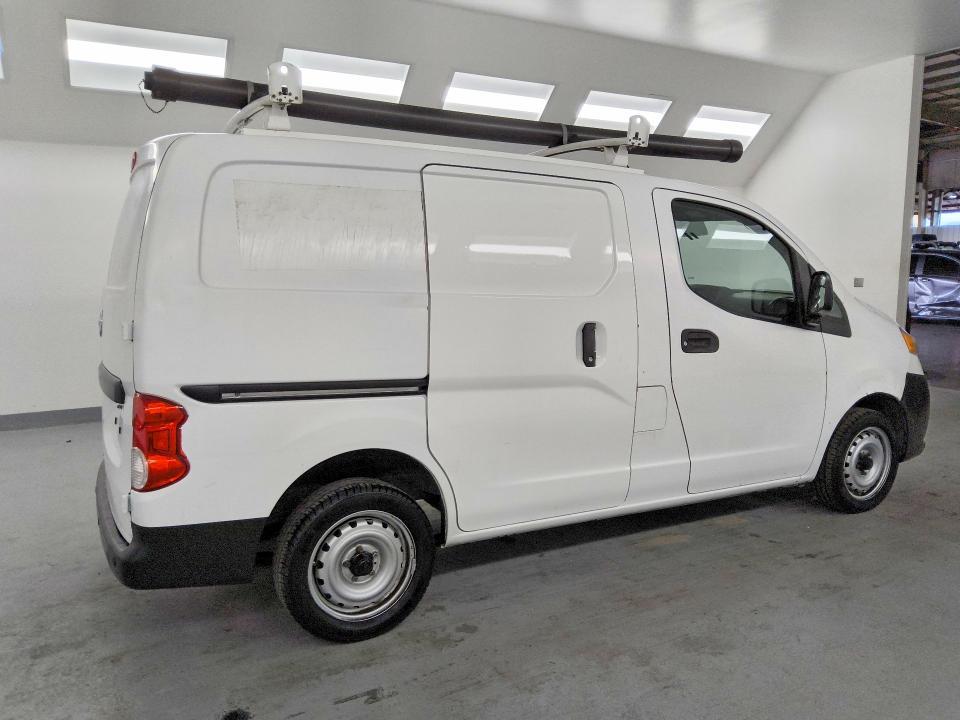 2015 Nissan NV200 S