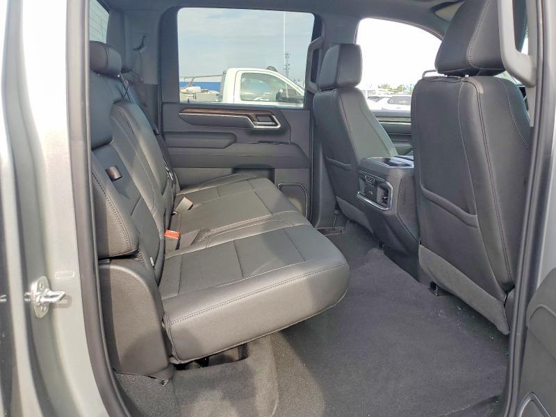 2026 GMC Sierra K3500 SLT