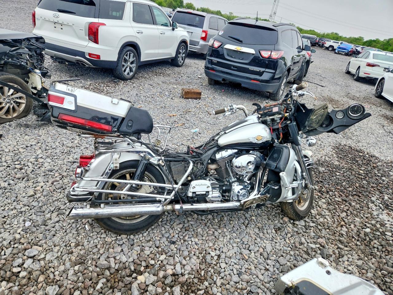 2003 Harley-Davidson Flhtcui Anniversary