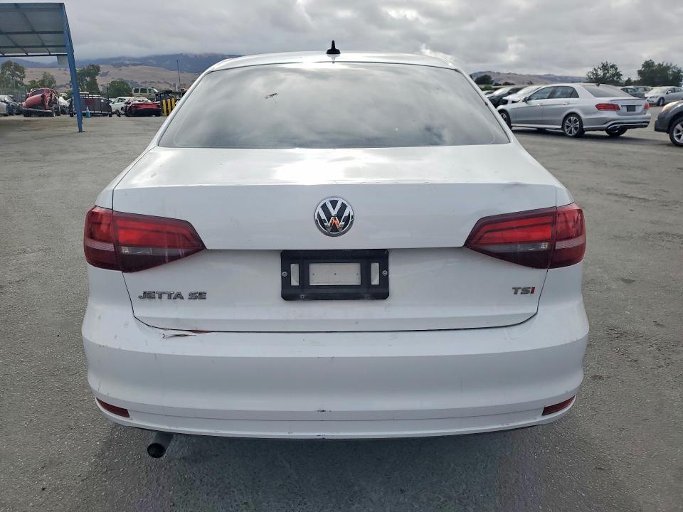 2016 Volkswagen Jetta se