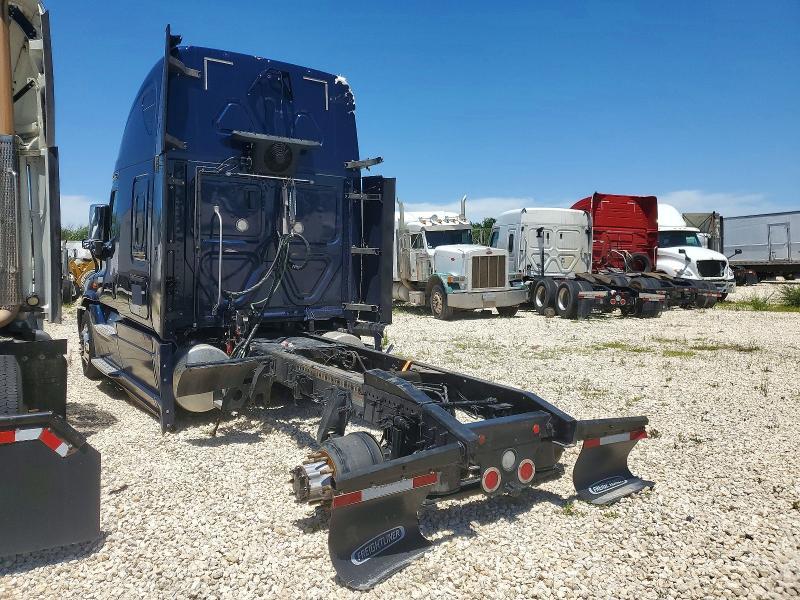 2018 Freightliner Cascadia 125 Truck Cab AND Chassis