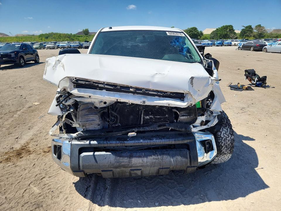 2017 Toyota Tundra SR5