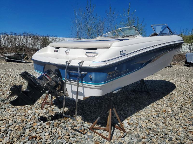 1999 Chaparral Boat