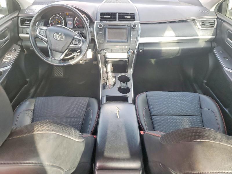 2015 Toyota Camry se