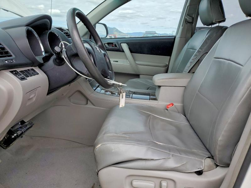 2010 Toyota Highlander Base