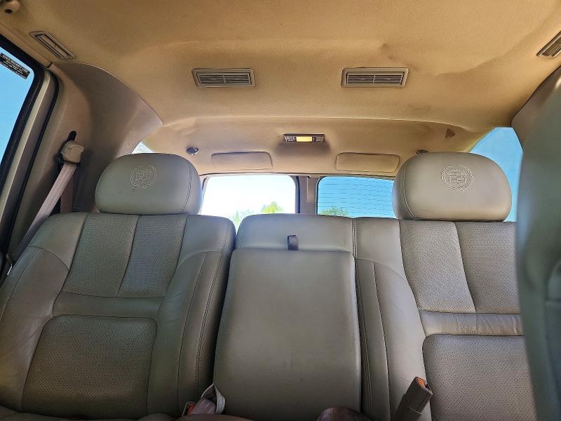 2000 Cadillac Escalade Luxury