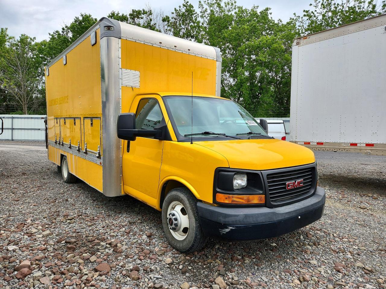 2015 Others 2015 GMC Savana BOX Truck