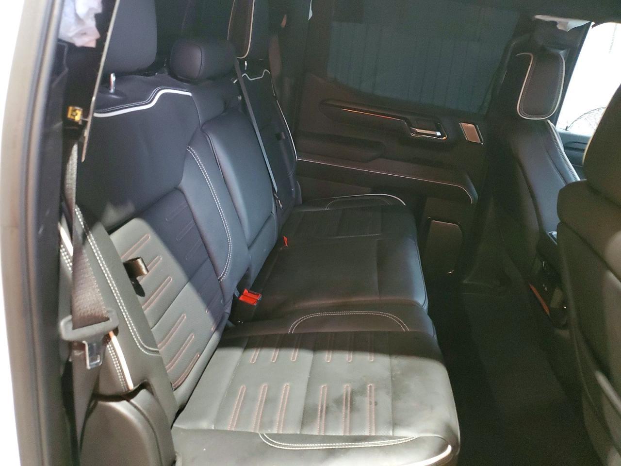 2025 GMC Sierra