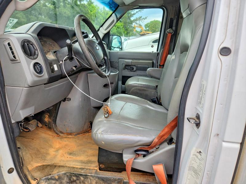 2014 Ford E350 BOX Truck