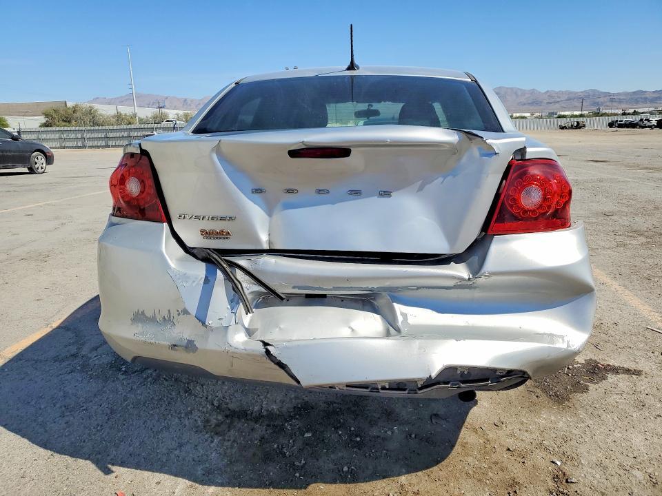 2012 Dodge Avenger se