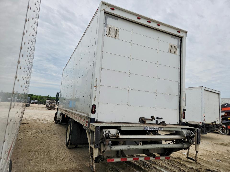2019 Freightliner Business Class M2 BOX Truck