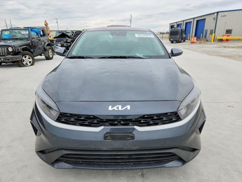 2024 KIA Forte lx