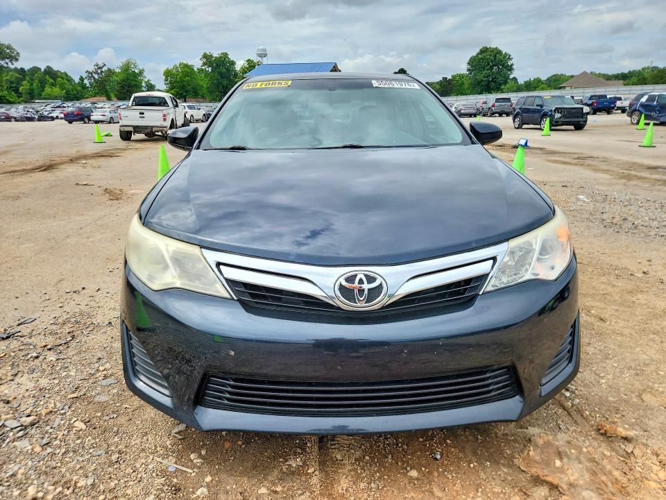 2013 Toyota Camry le