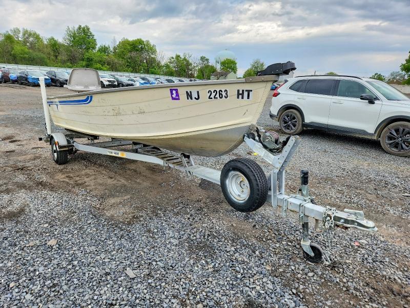1983 Grumman Boat