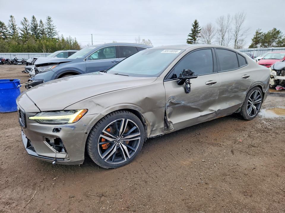 2019 Volvo S60 T6 R-design