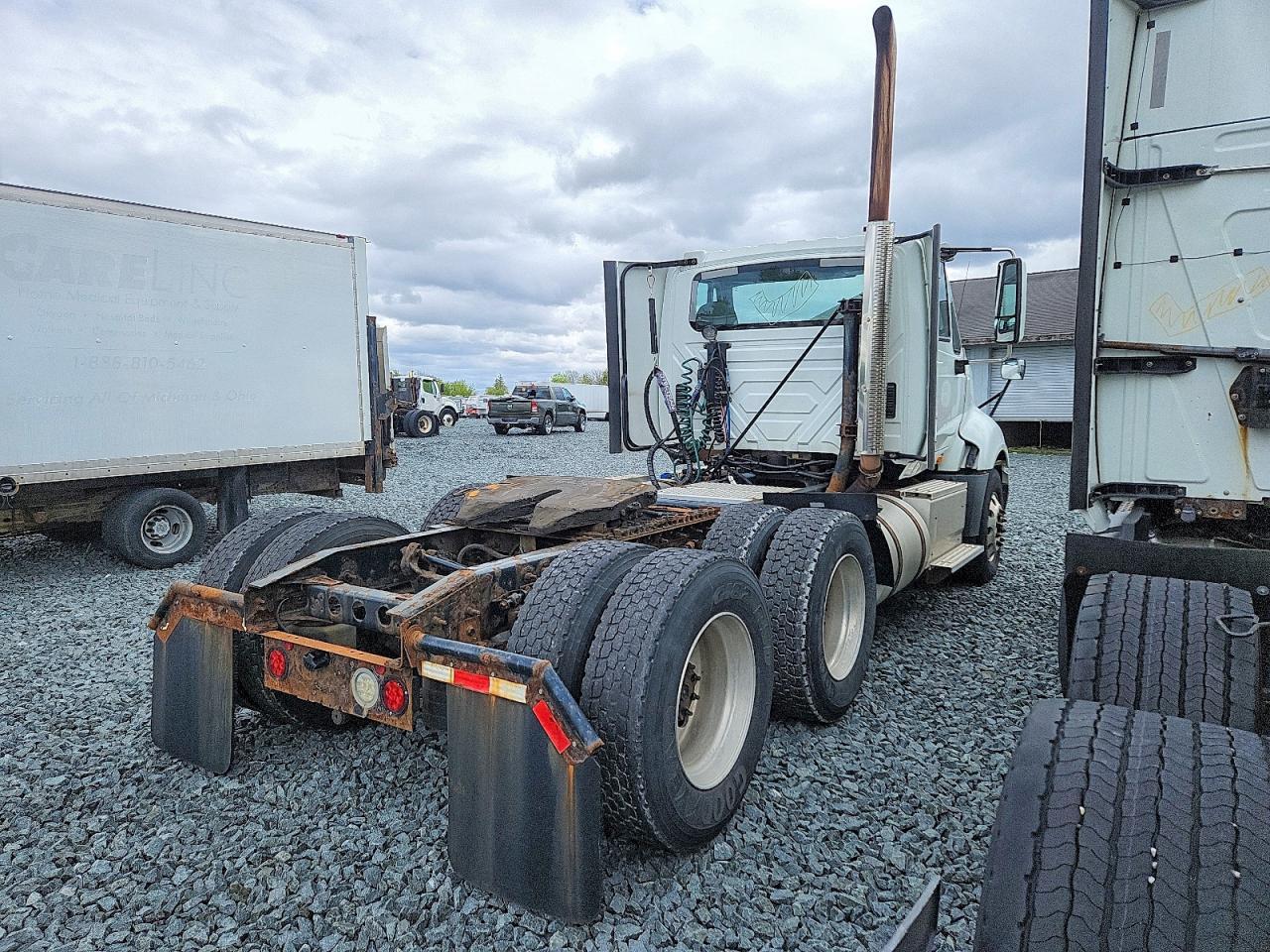2015 International LF687 Semi Truck