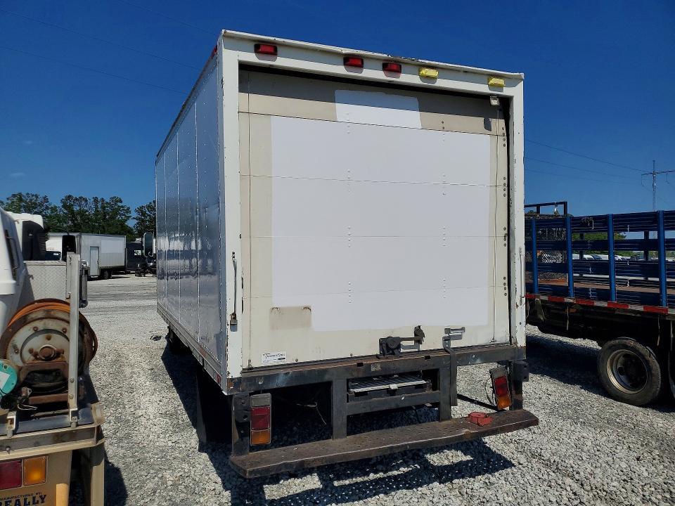 2005 Isuzu NPR-BOX Truck