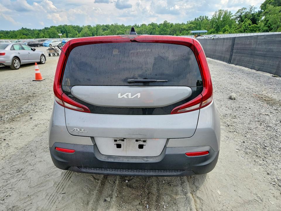 2022 KIA Soul lx
