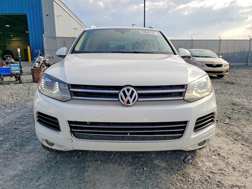 2013 Volkswagen Truck/van Touareg V6 tdi 4DR awd
