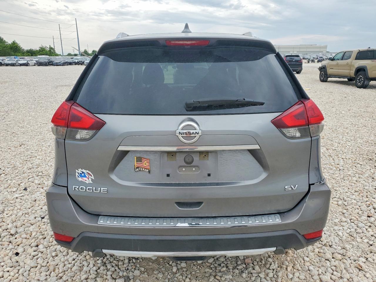 2018 Nissan Rogue s