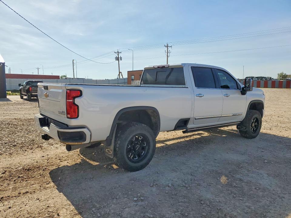 2024 Chevrolet Silverado K3500 High Country