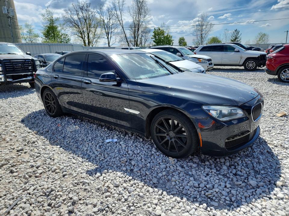 2015 BMW 750 xi