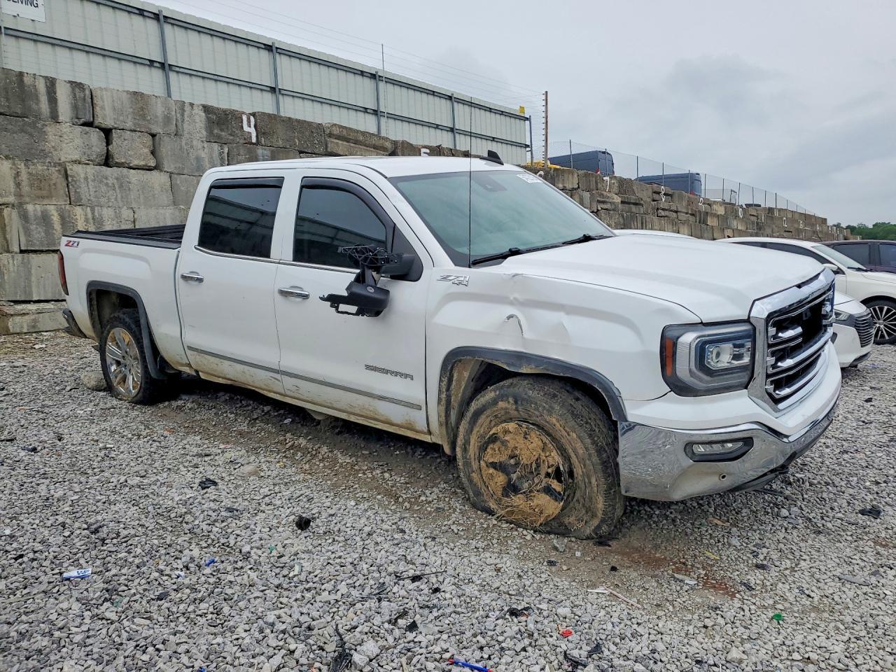 2018 GMC Sierra K1500 SLT