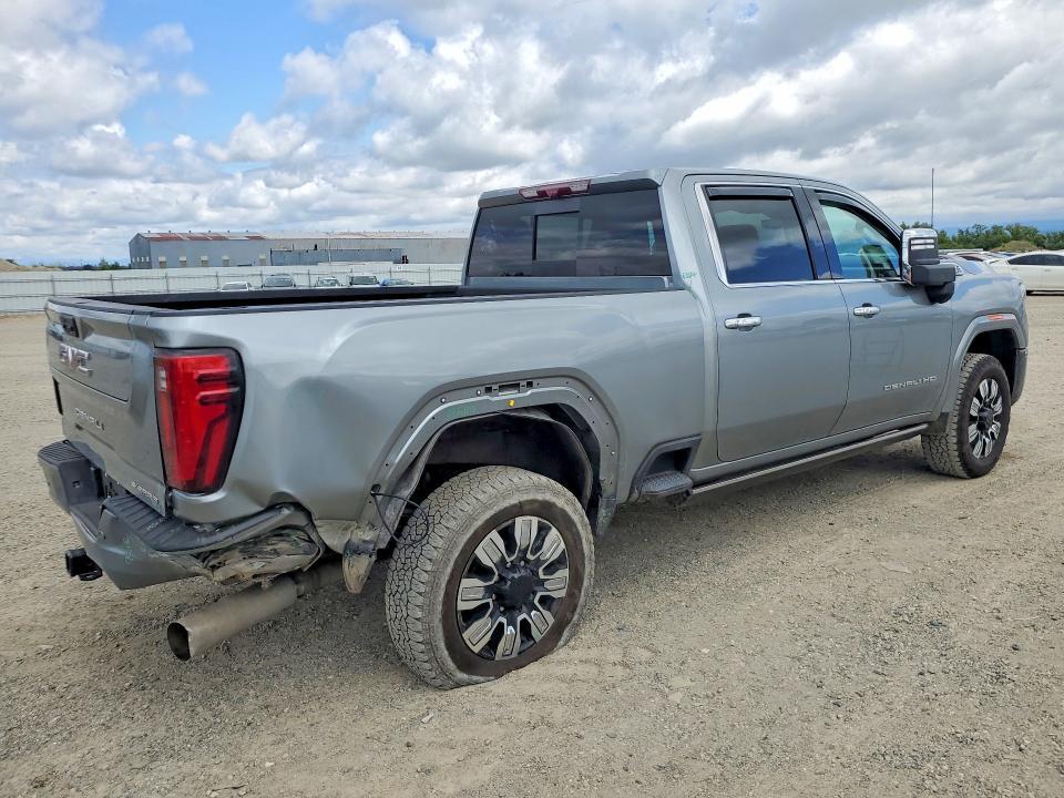 2024 GMC Sierra K3500 Denali