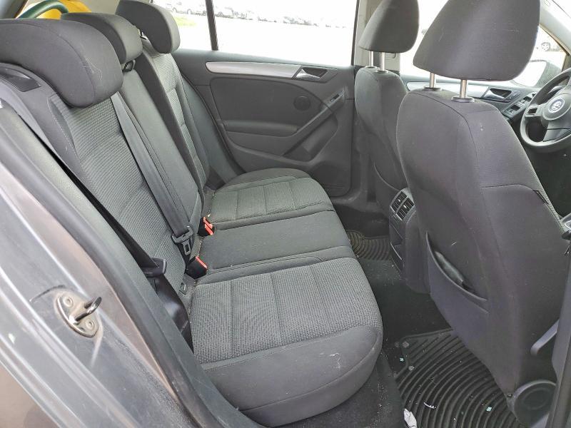 2010 Volkswagen Golf