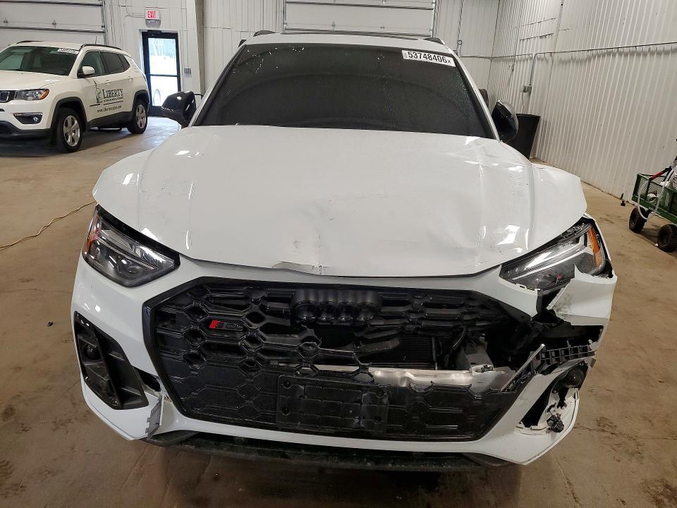 2022 Audi SQ5 Premium Plus