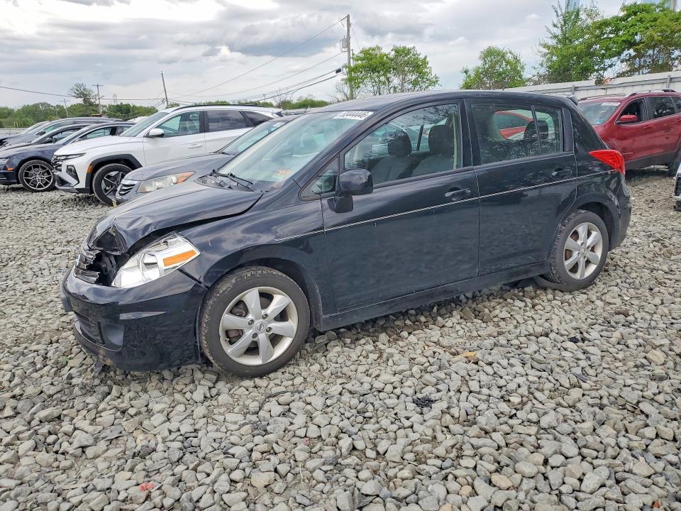 2011 Nissan Versa 1.8 s