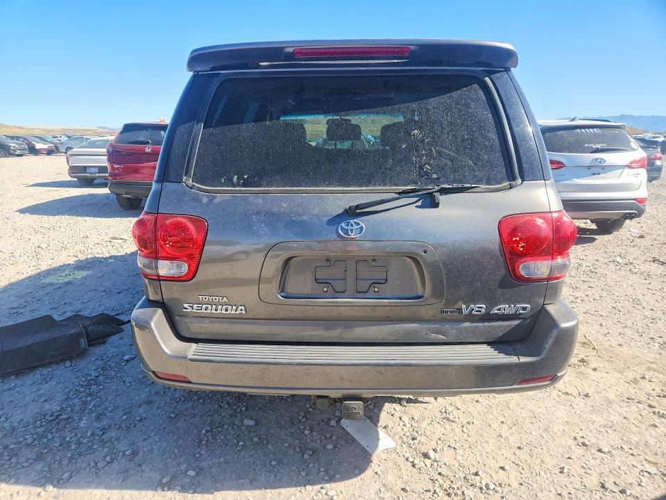 2005 Toyota Sequoia Limited