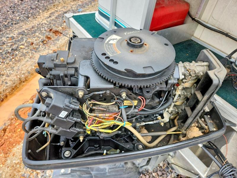 1999 Beachcat 1999 Beachcomber Boats INC Boat-Pontoon Boat