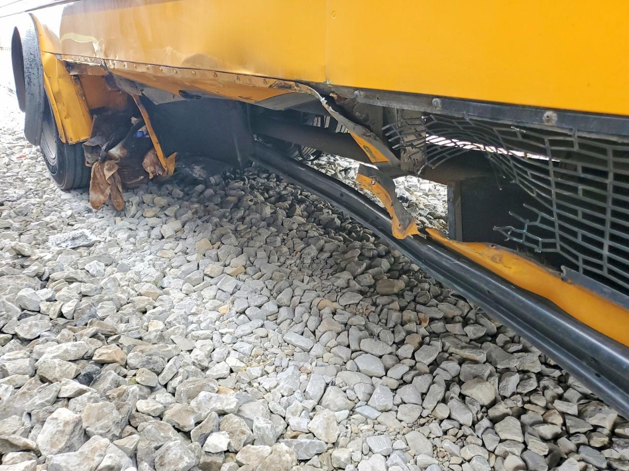 2011 Freightliner Chassis B2B