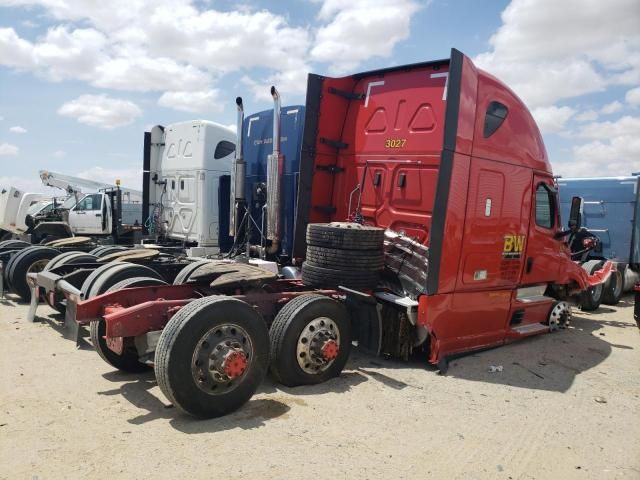 2023 Freightliner Cascadia 126