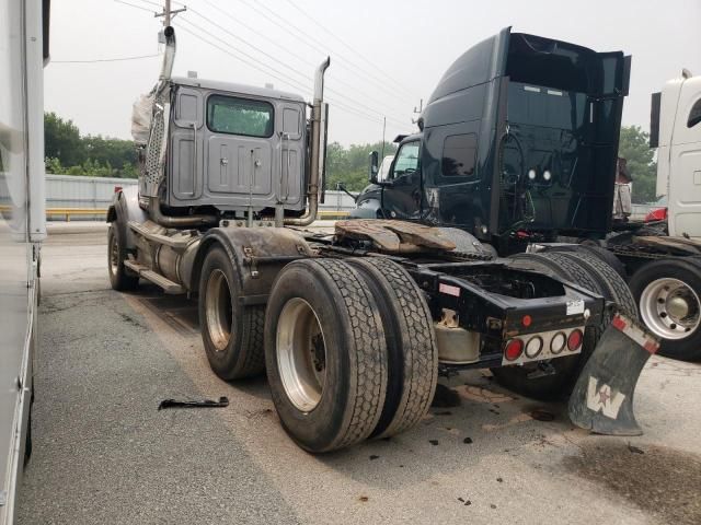 2020 Western Star Conventional 4900SA