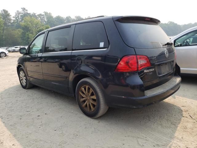 2012 Volkswagen Routan SE