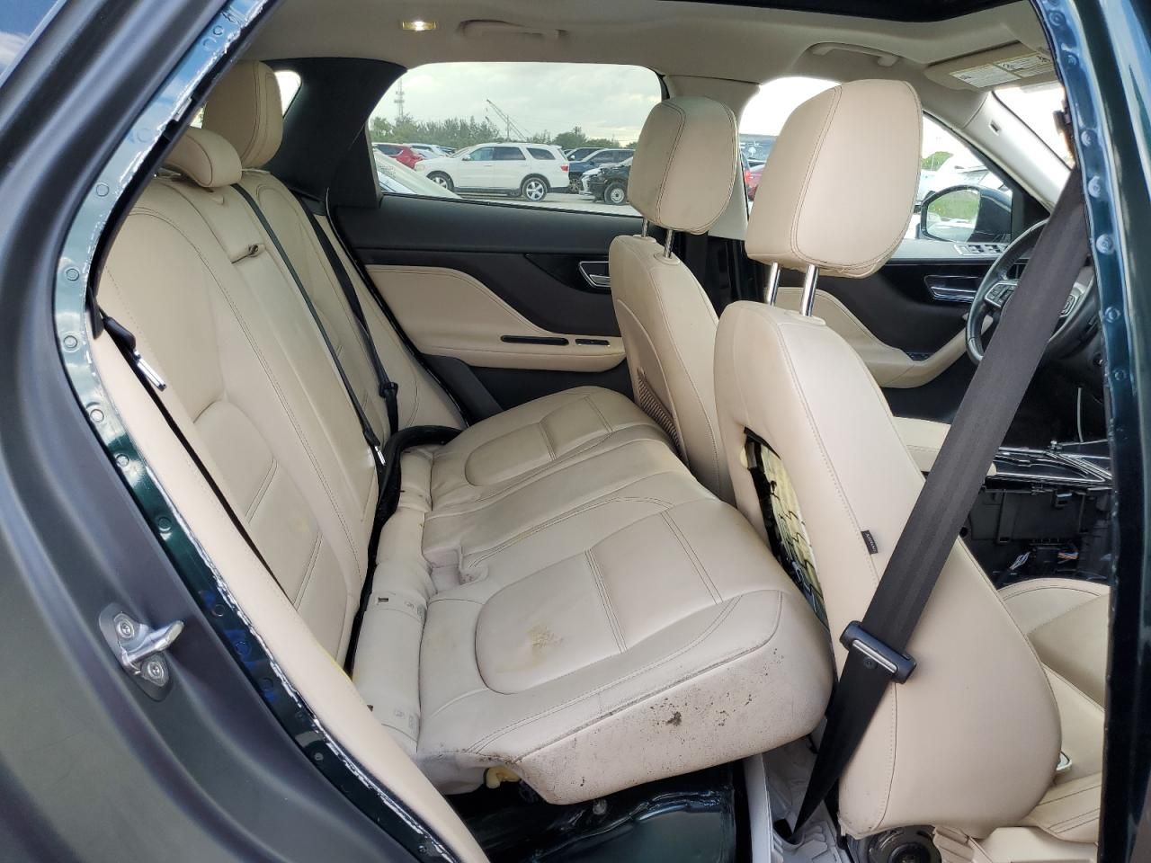 2017 Jaguar F-pace Prestige