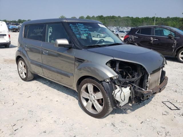 2010 KIA Soul +