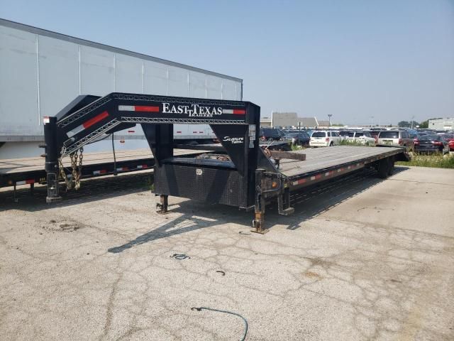 2023 East Manufacturing Trailer