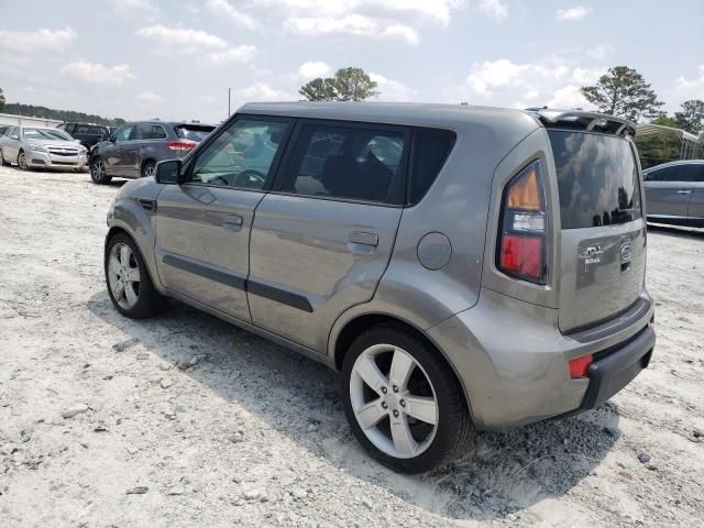 2010 KIA Soul +