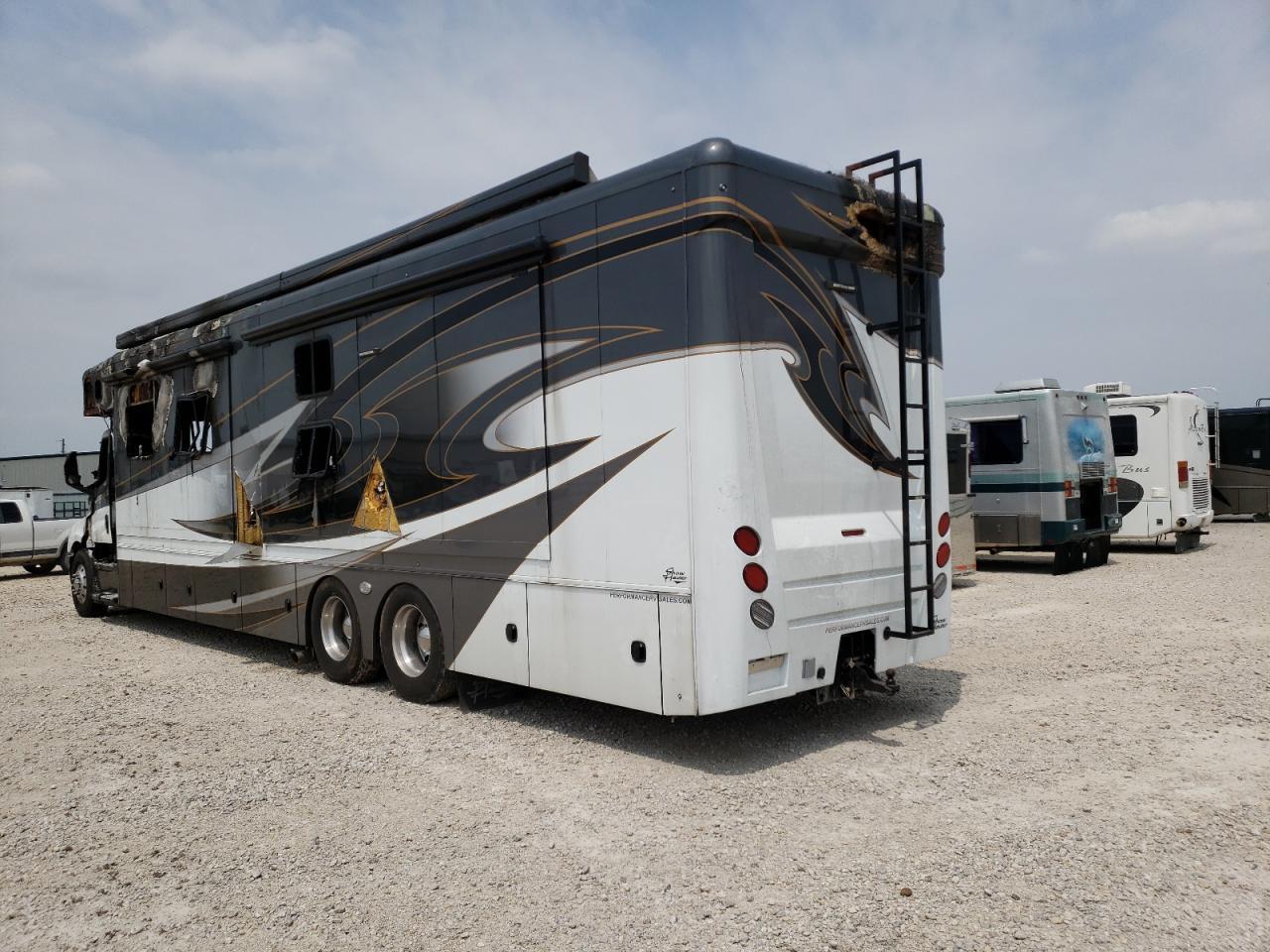 2022 Freightliner Cascadia 126
