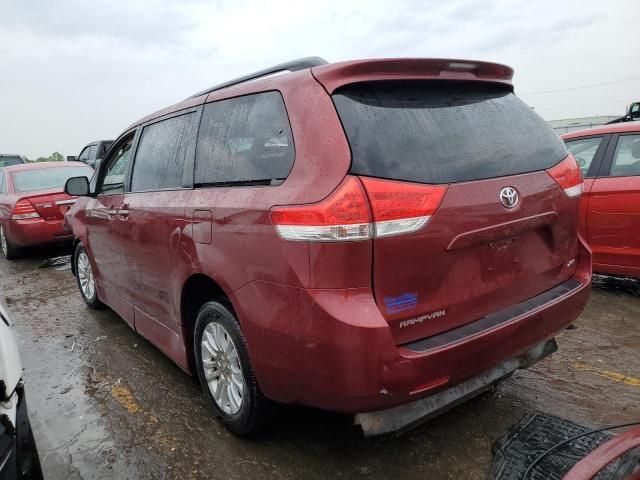 2011 Toyota Sienna XLE